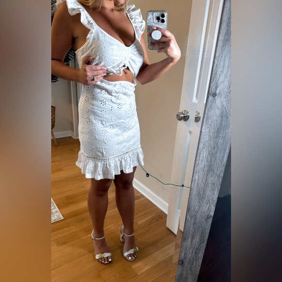ASOS white mini sundress with ruffle sleeve and cut out NWT sz 8 - Picture 3 of 4